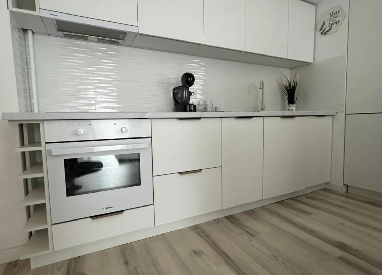 Cozi White Apartament Voluntari Apartment