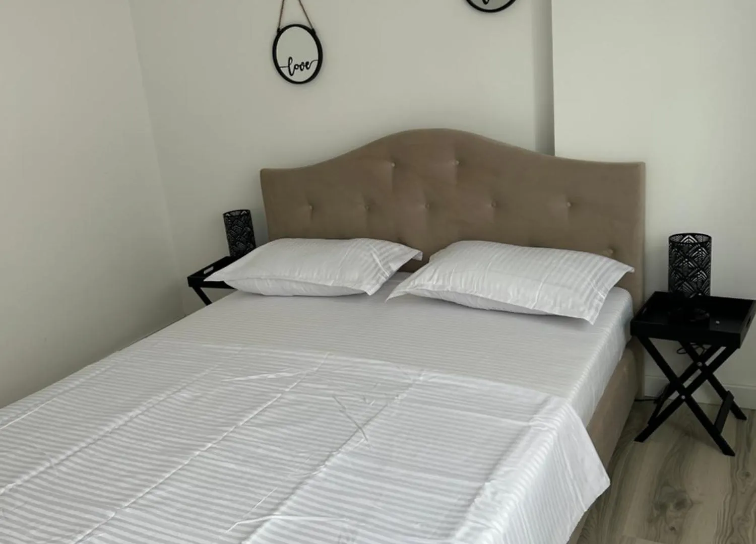 Apartment Cozi White Apartament Voluntari Romania